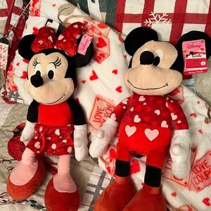 Disney Minnie and Mickey Mouse Red and White Plush Pair